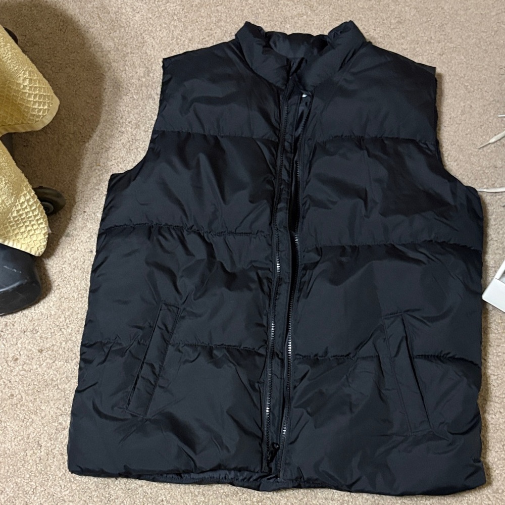 Old Navy Black Quilted Puffer Vest